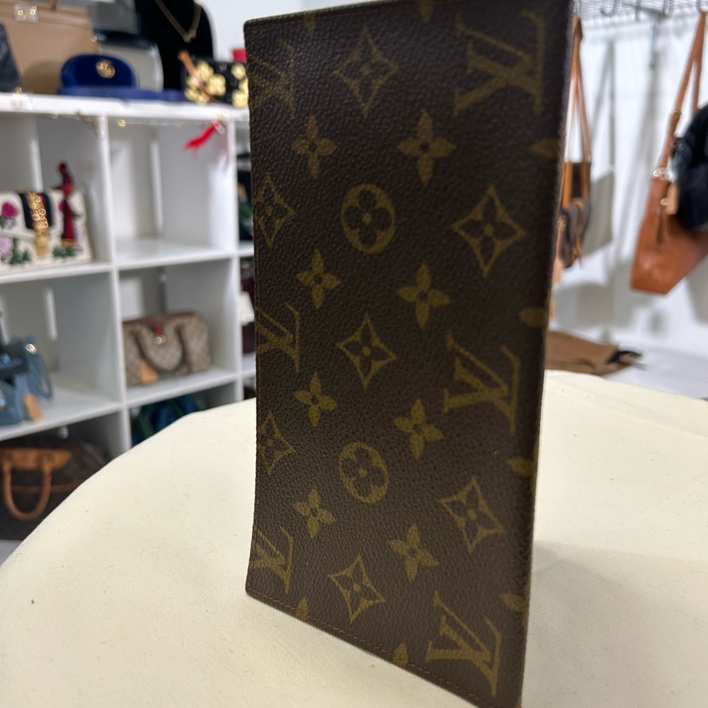 Authentic Louis Vuitton check book cover - Picture 2 of 10
